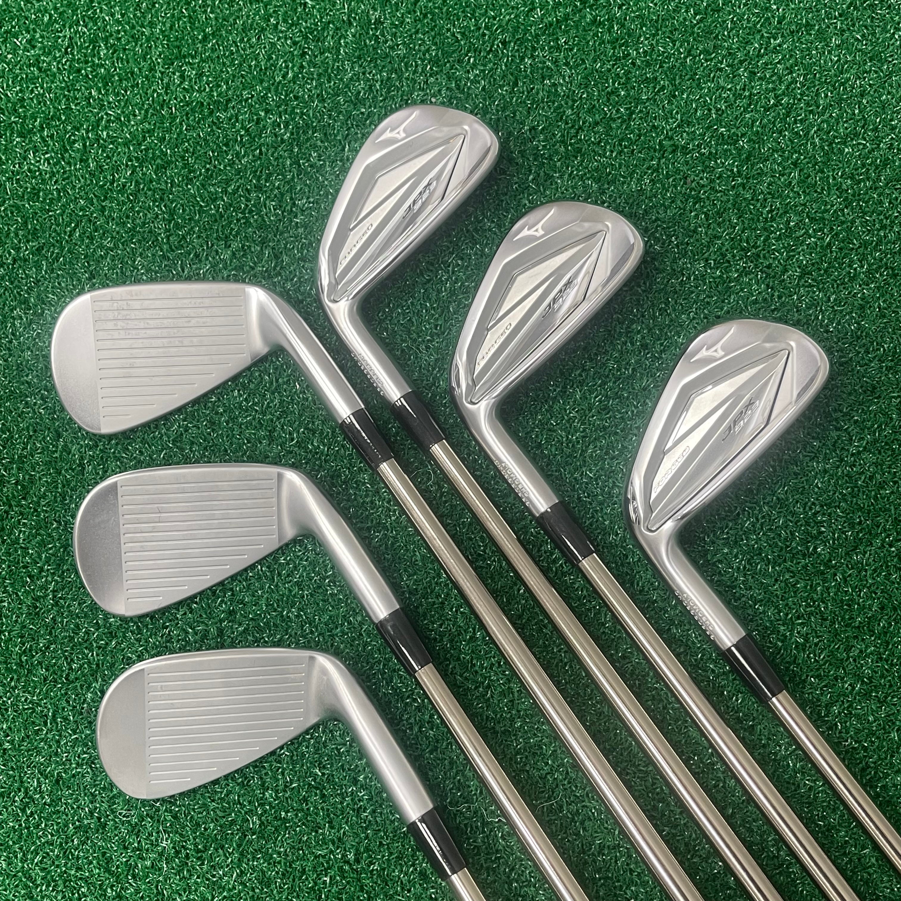 LEFT HAND MIZUNO JPX 923 FORGED IRONS / 5-PW / UST RECOIL ESX 460 F2 SENIOR SHAFTS